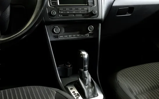 Volkswagen Polo 1.60 автоматическая, фото №1