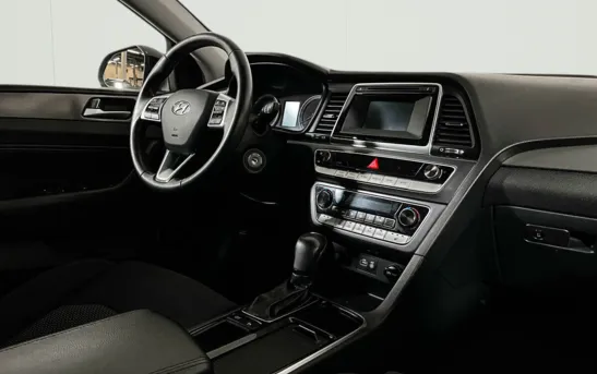 Hyundai Sonata 2.00 автоматическая, фото №1