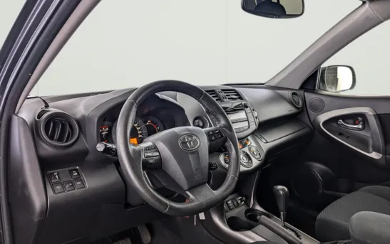 Toyota RAV4 2.00 вариатор, фото №1