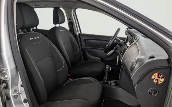 Renault Sandero 1.60 автоматическая, фото №1