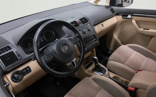 Volkswagen Touran 1.40 робот, фото №1