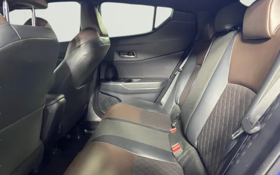 Toyota C-HR 2.00 вариатор, фото №1