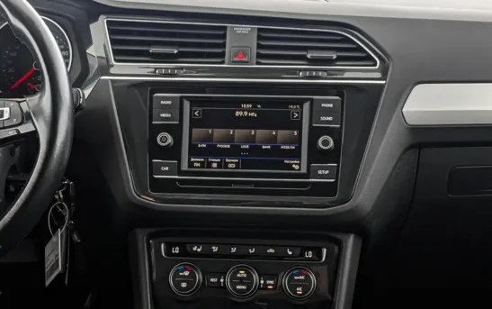 Volkswagen Tiguan 1.40 механика, фото №1
