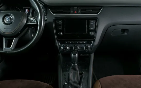 Skoda Octavia 1.80 робот, фото №1