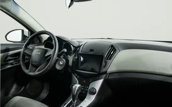 Chevrolet Cruze 1.60 автоматическая, фото №1