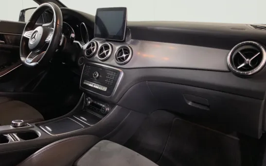 Mercedes-Benz CLA 1.60 робот, фото №1