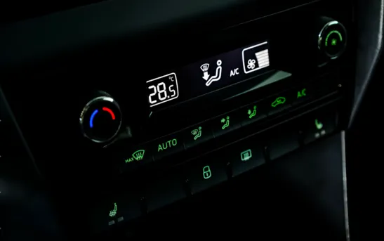 Skoda Rapid 1.40 робот, фото №1