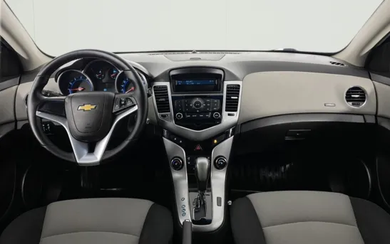 Chevrolet Cruze 1.60 автоматическая, фото №1