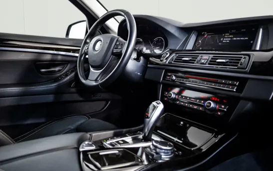 BMW 5 серии 3.00 автоматическая, фото №1