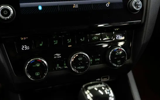 Skoda Octavia 1.60 автоматическая, фото №1