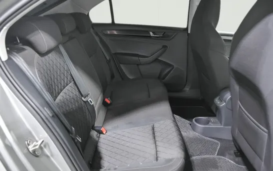 Skoda Rapid 1.40 робот, фото №1