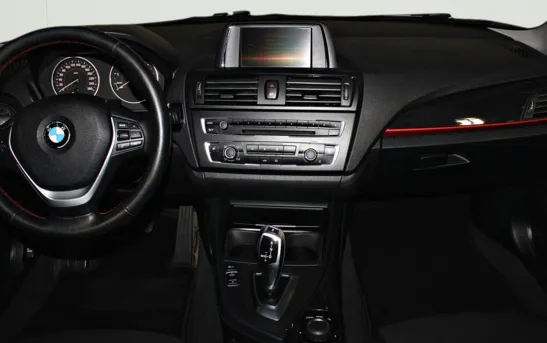 BMW 1 серии 1.60 автоматическая, фото №1
