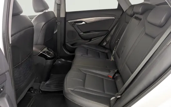 Hyundai i40 2.00 автоматическая, фото №1