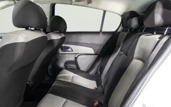 Chevrolet Cruze 1.60 автоматическая, фото №1