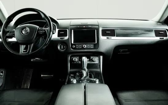 Volkswagen Touareg 3.00 автоматическая, фото №1