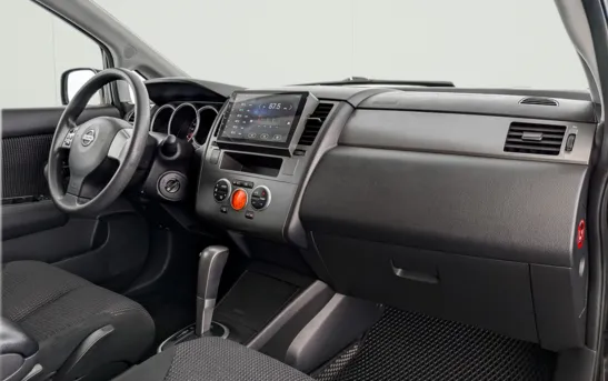 Nissan Tiida 1.60 автоматическая, фото №1