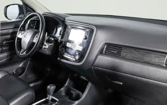 Mitsubishi Outlander 2.40 вариатор, фото №1