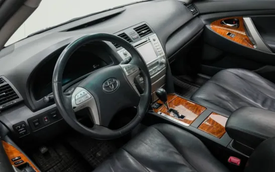 Toyota Camry 2.40 автоматическая, фото №1