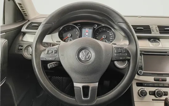 Volkswagen Passat 1.80 робот, фото №1