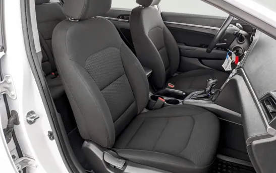 Hyundai Elantra 1.60 автоматическая, фото №1