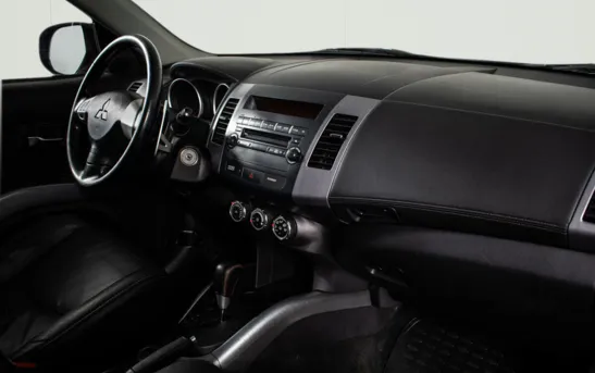 Mitsubishi Outlander 2.00 вариатор, фото №1