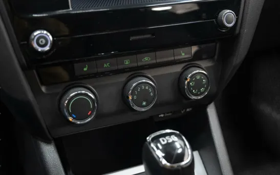 Skoda Octavia 1.40 робот, фото №1