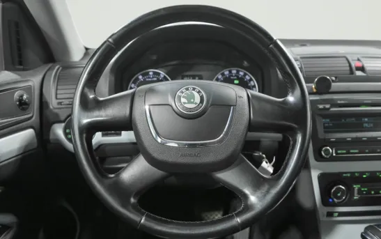 Skoda Octavia 1.60 автоматическая, фото №1