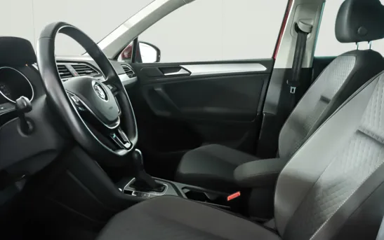 Volkswagen Tiguan 1.40 робот, фото №1