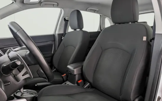 Mitsubishi ASX 1.80 вариатор, фото №1