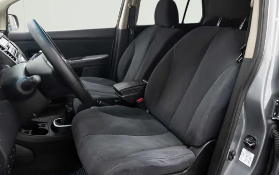 Nissan Tiida 1.60 механика, фото №1