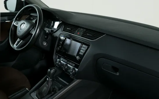 Skoda Octavia 1.80 робот, фото №1