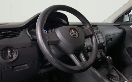 Skoda Octavia 1.60 автоматическая, фото №1
