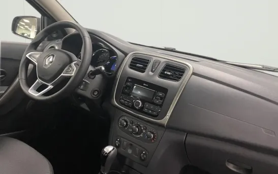 Renault Logan 1.60 автоматическая, фото №1