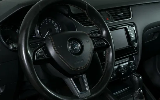 Skoda Octavia 1.80 робот, фото №1