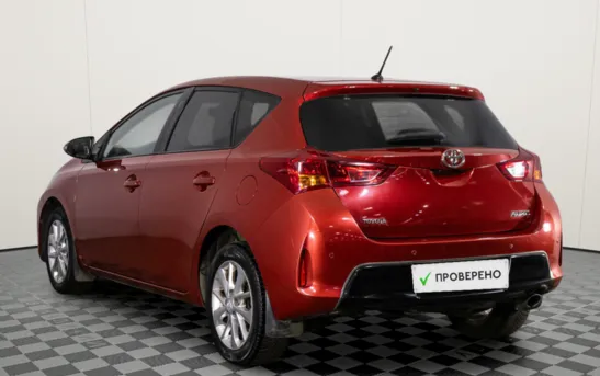 Toyota Auris 1.60 вариатор, фото №1