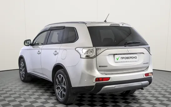 Mitsubishi Outlander 2.40 вариатор, фото №1