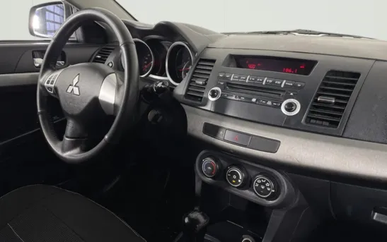 Mitsubishi Lancer 2.00 механика, фото №1