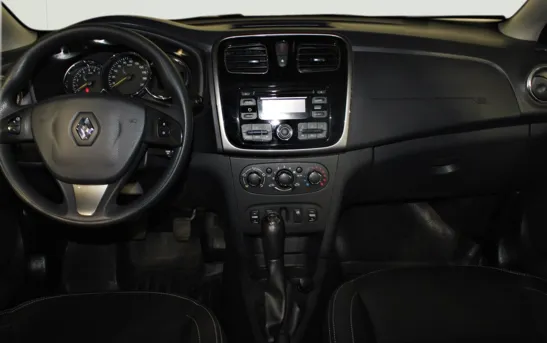 Renault Logan 1.60 механика, фото №1