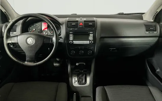 Volkswagen Golf 1.60 автоматическая, фото №1