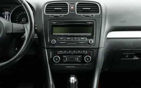 Volkswagen Golf 1.60 робот, фото №1