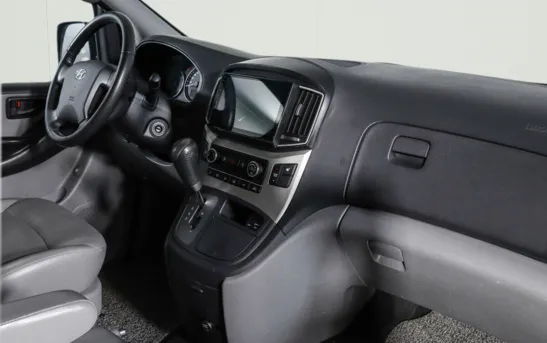 Hyundai Grand Starex 2.50 автоматическая, фото №1