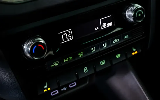 Skoda Rapid 1.40 робот, фото №1