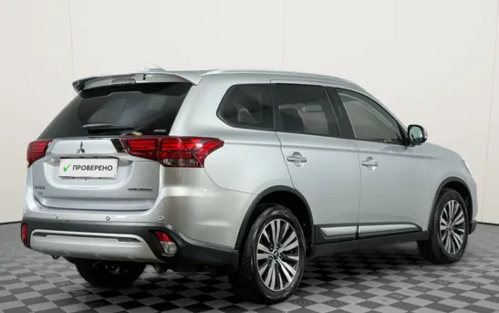 Mitsubishi Outlander 2.40 вариатор, фото №1