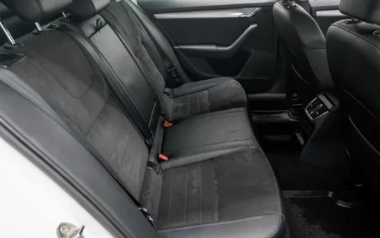 Skoda Octavia 1.80 механика, фото №1