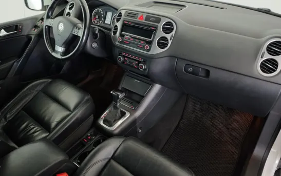 Volkswagen Tiguan 2.00 автоматическая, фото №1