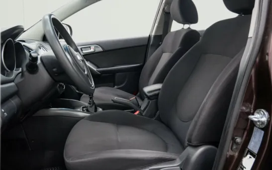 Kia Cerato 1.60 механика, фото №1