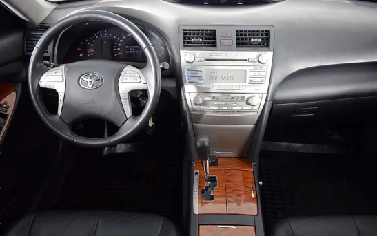 Toyota Camry 2.40 автоматическая, фото №1