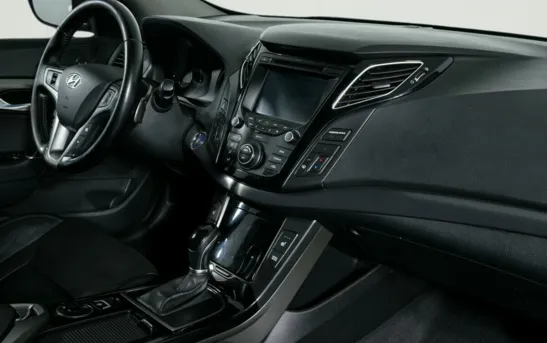 Hyundai i40 2.00 автоматическая, фото №1