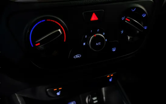 Hyundai Solaris 1.60 механика, фото №1