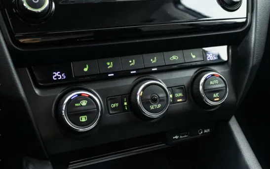 Skoda Octavia 1.80 робот, фото №1